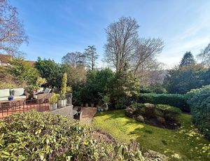 Photo 8- click for photo gallery